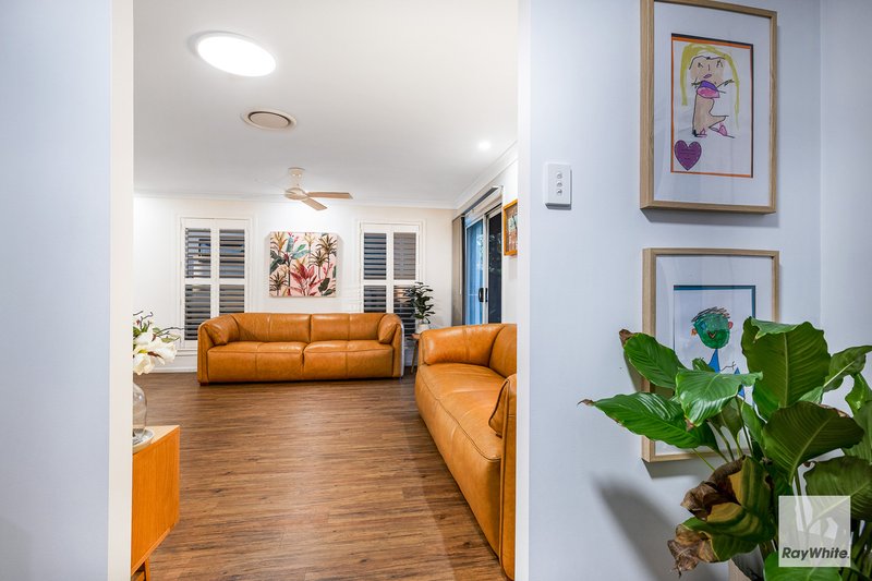 Photo - 49-51 Cane Street, Redland Bay QLD 4165 - Image 16