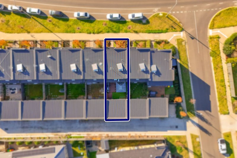 Photo - 49 Adelong Way, Bacchus Marsh VIC 3340 - Image 15