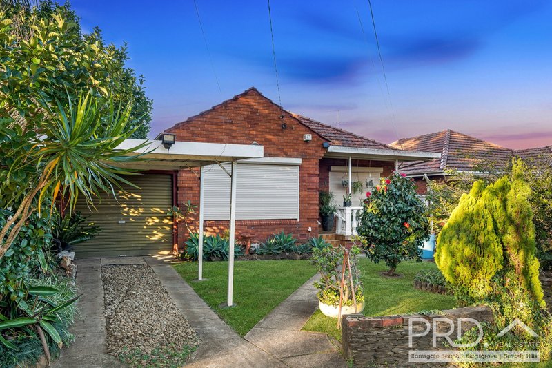 Photo - 49 Allambee Crescent, Beverly Hills NSW 2209 - Image 2