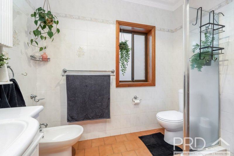 Photo - 49 Allambee Crescent, Beverly Hills NSW 2209 - Image 8