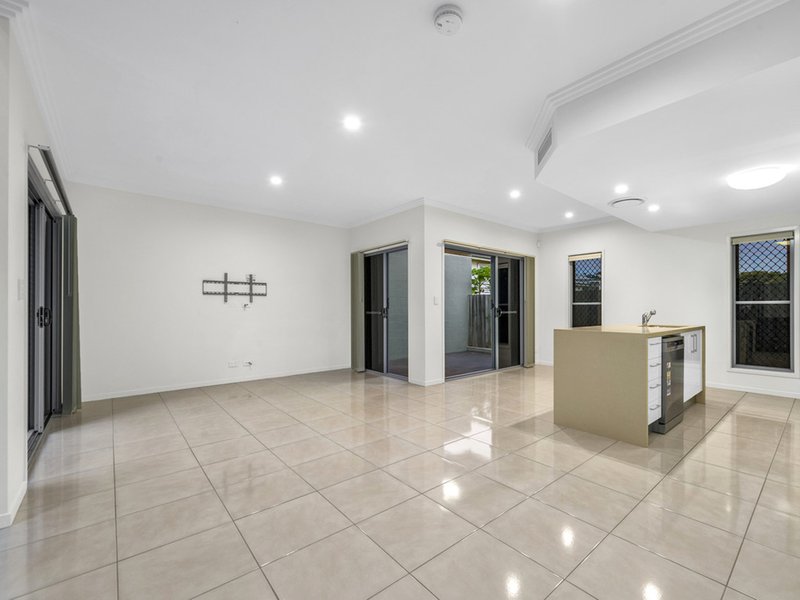 Photo - 49 Almond Street, Northgate QLD 4013 - Image 7