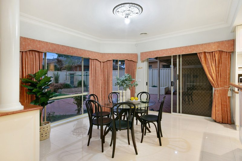 Photo - 49 Ancona Drive, Mill Park VIC 3082 - Image 9