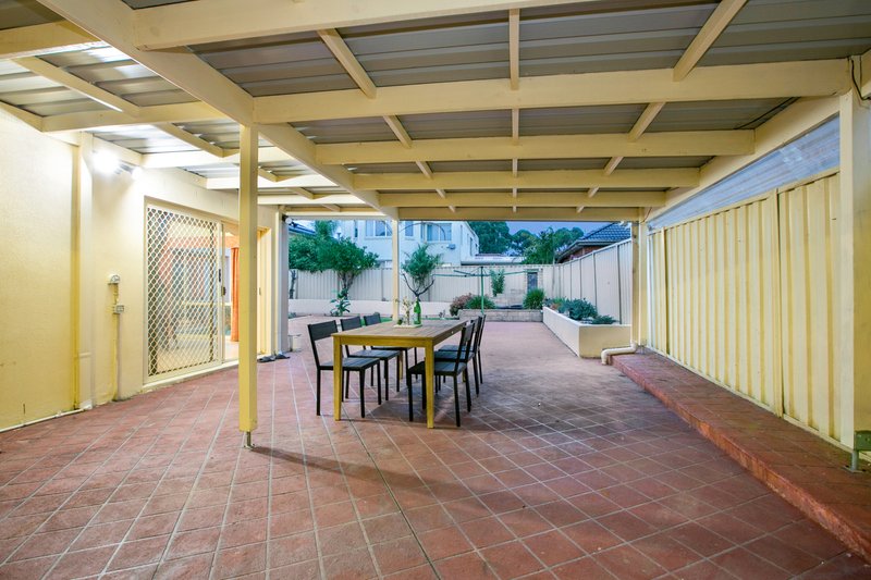 Photo - 49 Ancona Drive, Mill Park VIC 3082 - Image 25