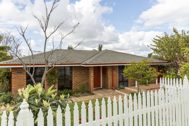 49 Anglesey Dr , Kardinya WA 6163