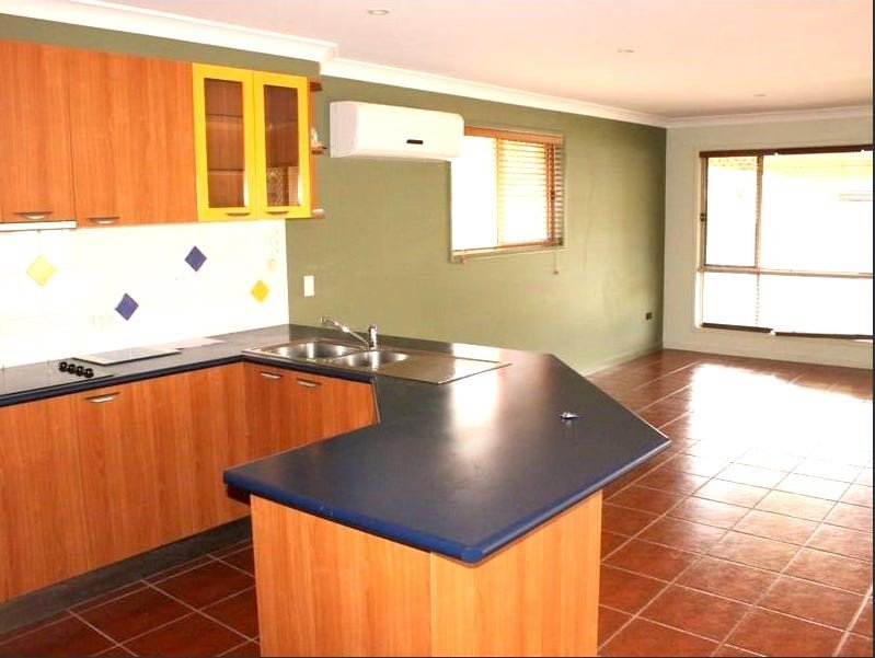 Photo - 49 Annerley Avenue, Runaway Bay QLD 4216 - Image 3