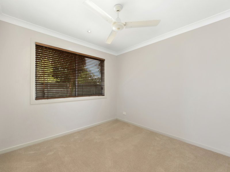 Photo - 49 Antonson Crescent, Mudgeeraba QLD 4213 - Image 16