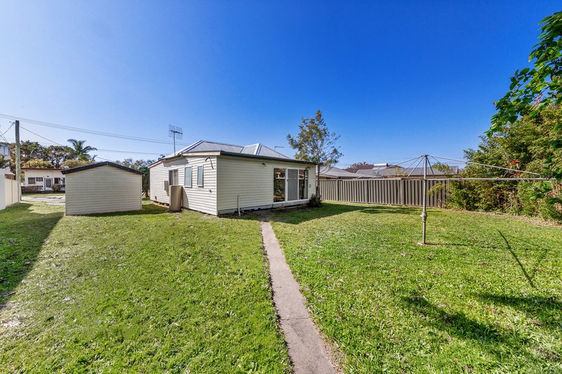 Photo - 49 Anzac Road, Long Jetty NSW 2261 - Image 10