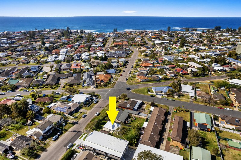 Photo - 49 Anzac Road, Long Jetty NSW 2261 - Image 12