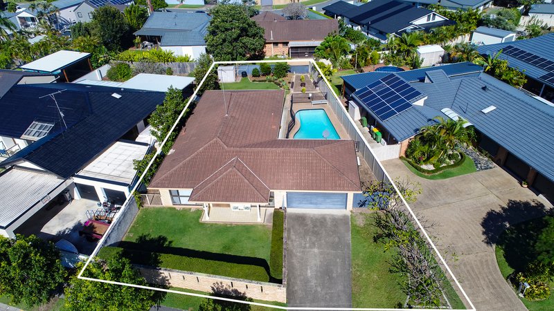 49 Arcadia Drive, Mermaid Waters QLD 4218