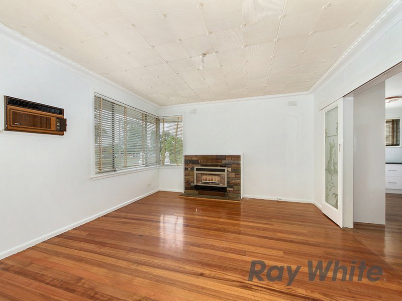 Photo - 49 Arthur Street, St Albans VIC 3021 - Image 2