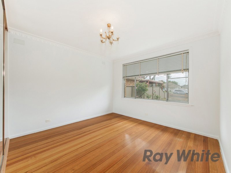 Photo - 49 Arthur Street, St Albans VIC 3021 - Image 6