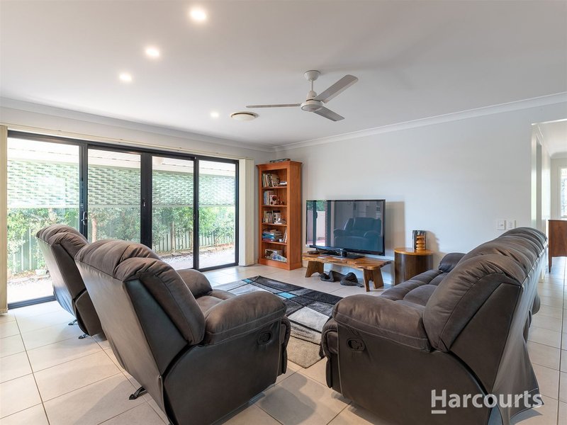 Photo - 49 Ashford Circuit, Petrie QLD 4502 - Image 5