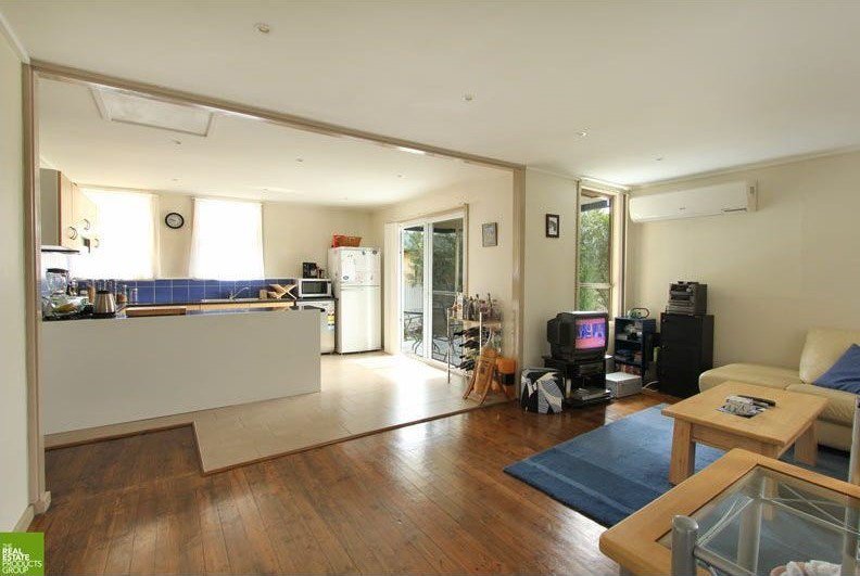 Photo - 49 Barellan Avenue, Dapto NSW 2530 - Image 2