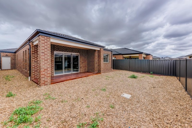 Photo - 49 Barrangi Drive, Tarneit VIC 3029 - Image 21