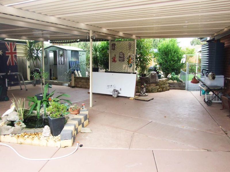 Photo - 49 Barrington Drive, Pakenham VIC 3810 - Image 7