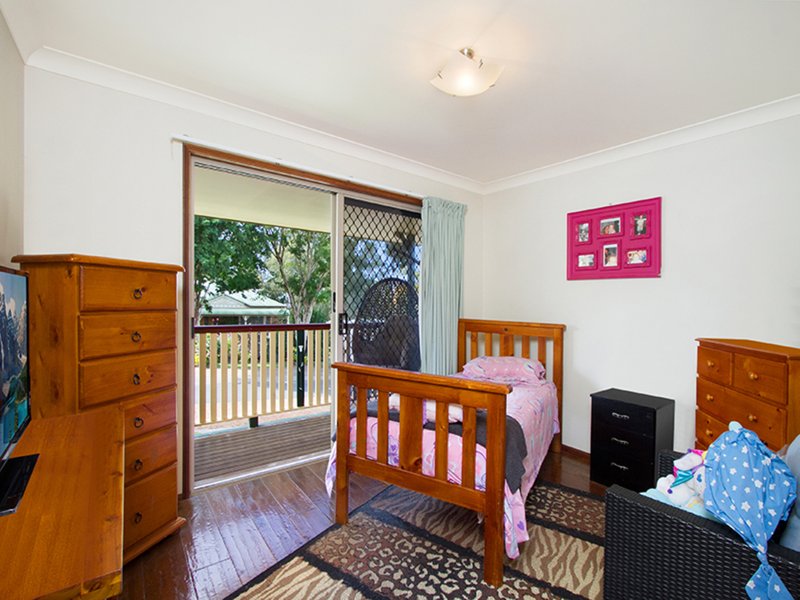 Photo - 49 Bayview Drive, Tanah Merah QLD 4128 - Image 10