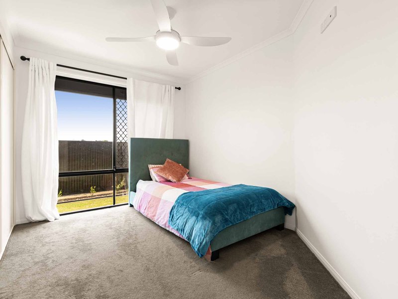 Photo - 49 Belclaire Drive, Westbrook QLD 4350 - Image 10