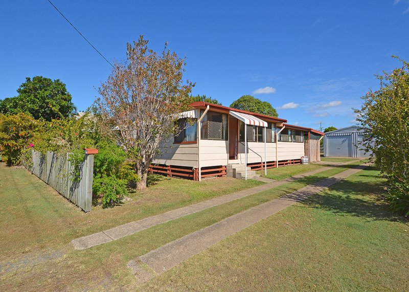 Photo - 49 Bideford Street, Torquay QLD 4655 - Image 17