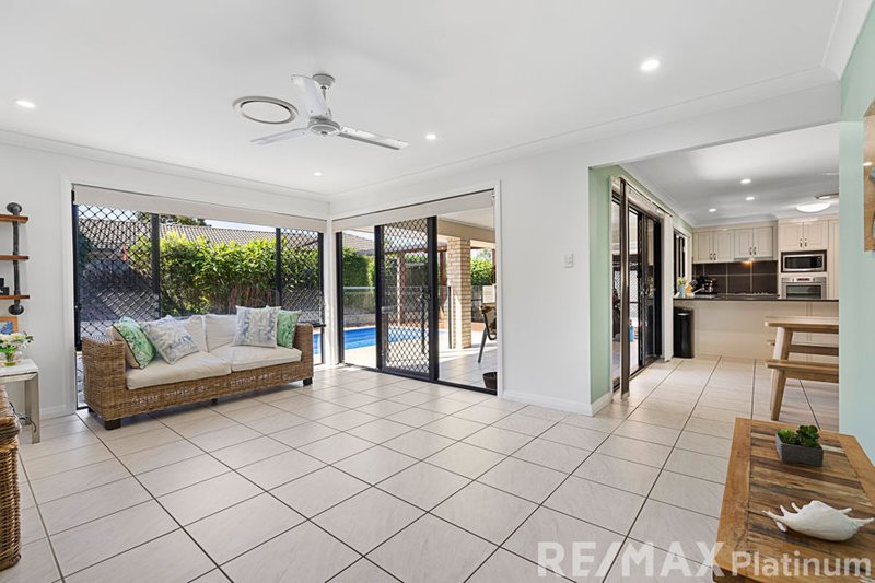 Photo - 49 Bilby Drive, Morayfield QLD 4506 - Image 7