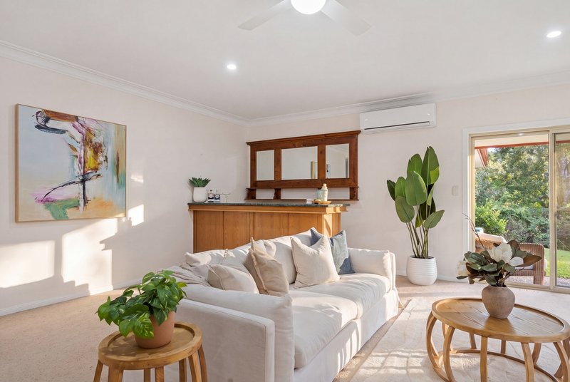 Photo - 49 Birdlife Court, Nerang QLD 4211 - Image 9