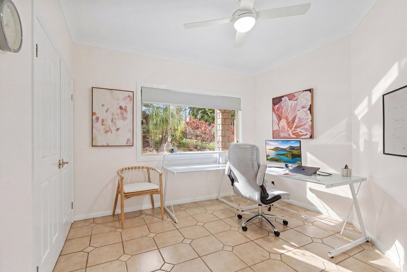 Photo - 49 Birdlife Court, Nerang QLD 4211 - Image 15