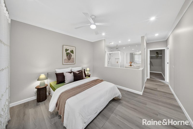 Photo - 49 Blackwood Circuit, Cameron Park NSW 2285 - Image 8