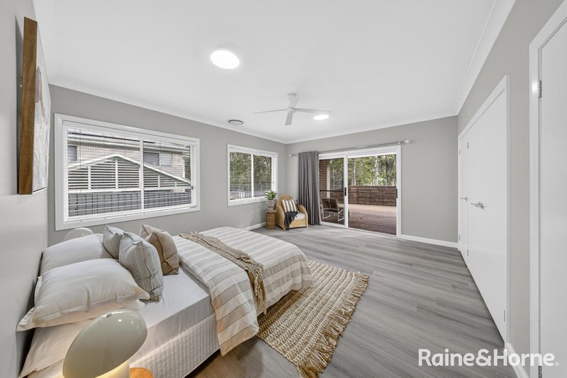 Photo - 49 Blackwood Circuit, Cameron Park NSW 2285 - Image 11