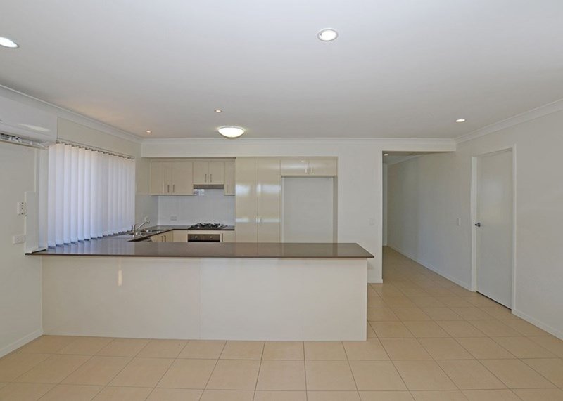 Photo - 49 Blaxland Road, Urraween QLD 4655 - Image 4