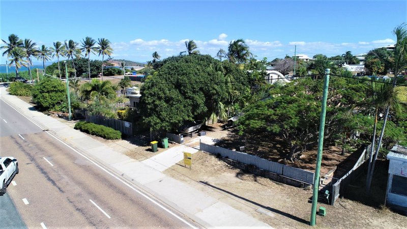 Photo - 49 Bluewater Parade, Bowen QLD 4805 - Image 6