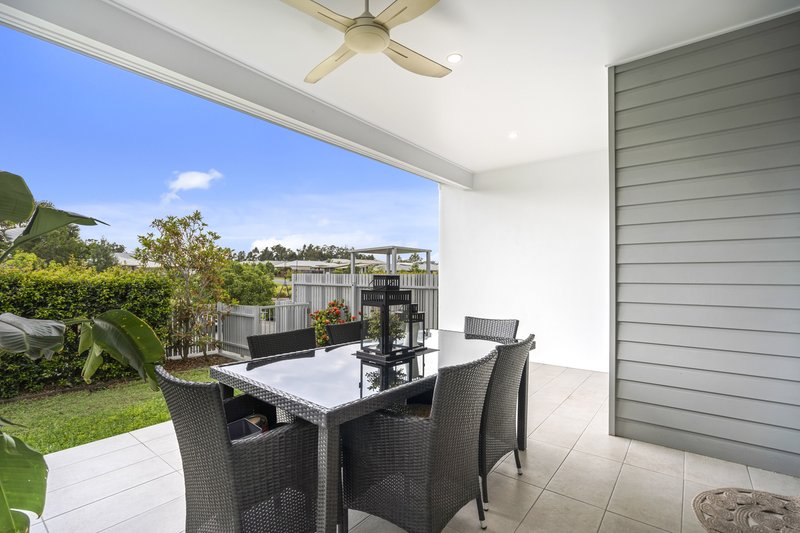 4/9 Bottle Brush Circuit, Coomera QLD 4209