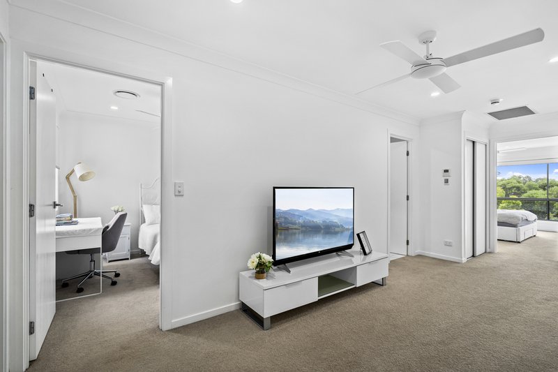 Photo - 4/9 Bottle Brush Circuit, Coomera QLD 4209 - Image 5