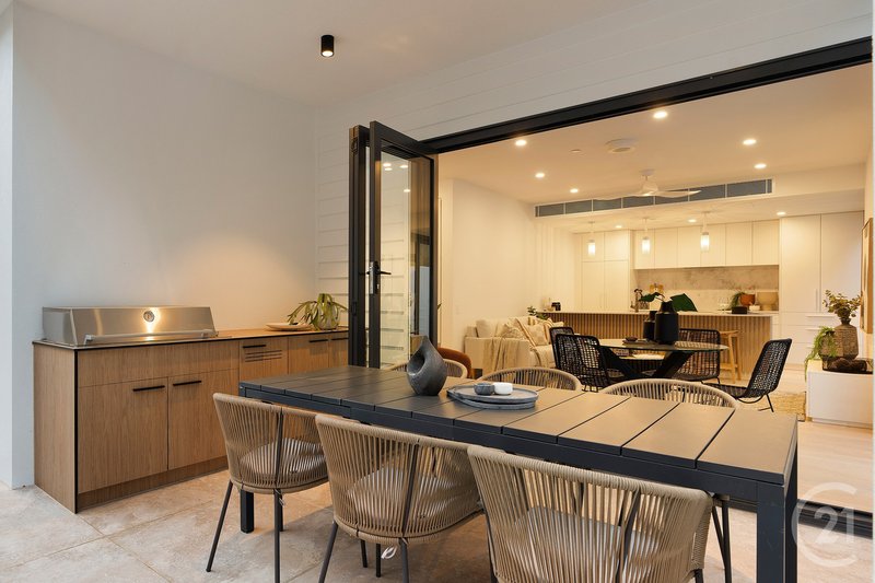 Photo - 4/9 Bottlebrush Avenue, Noosa Heads QLD 4567 - Image 3