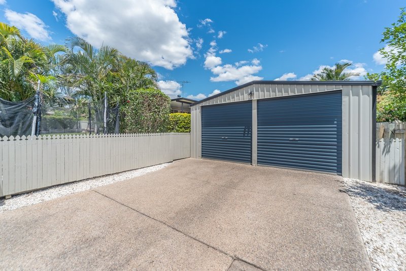 Photo - 49 Bottlebrush Drive, Regents Park QLD 4118 - Image 4