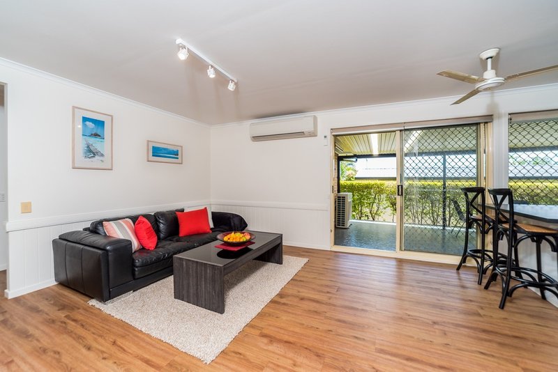 Photo - 49 Bottlebrush Drive, Regents Park QLD 4118 - Image 6