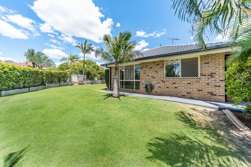 Photo - 49 Bottlebrush Drive, Regents Park QLD 4118 - Image 15