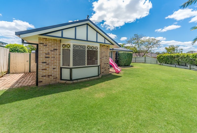 Photo - 49 Bottlebrush Drive, Regents Park QLD 4118 - Image 17