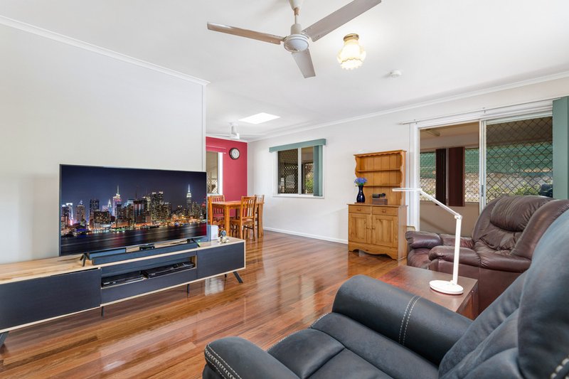 Photo - 49 Bramcote Street, Chermside West QLD 4032 - Image 3