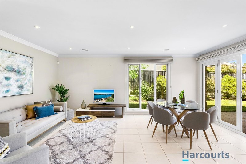 Photo - 49 Brockhoff Drive, Burwood VIC 3125 - Image 5