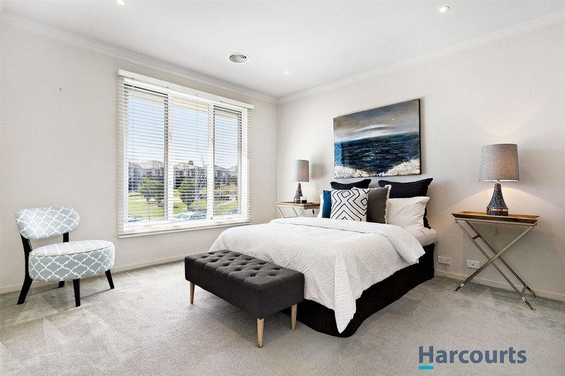 Photo - 49 Brockhoff Drive, Burwood VIC 3125 - Image 6