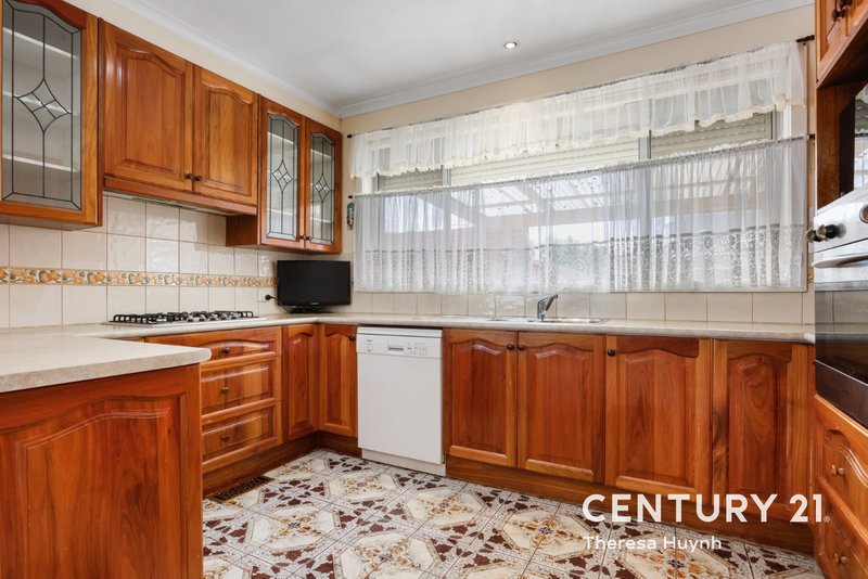 Photo - 49 Burden Street, Springvale VIC 3171 - Image 5