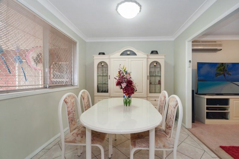 Photo - 49 Burke Road, Dapto NSW 2530 - Image 5