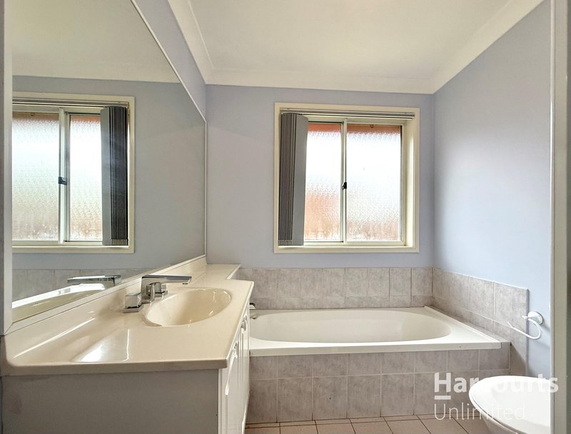 Photo - 49 Burrinjuck Drive, Woodcroft NSW 2767 - Image 4