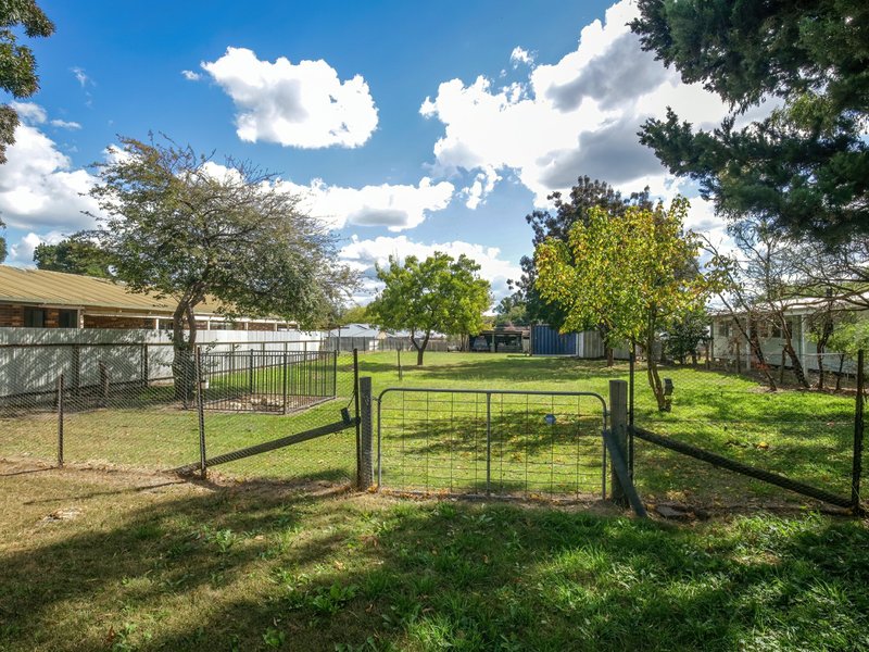 Photo - 49 Butmaroo Street, Bungendore NSW 2621 - Image 4