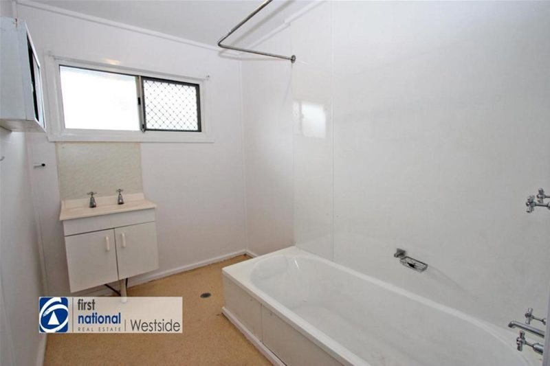 Photo - 49 Caldwell Street, Goodna QLD 4300 - Image 14