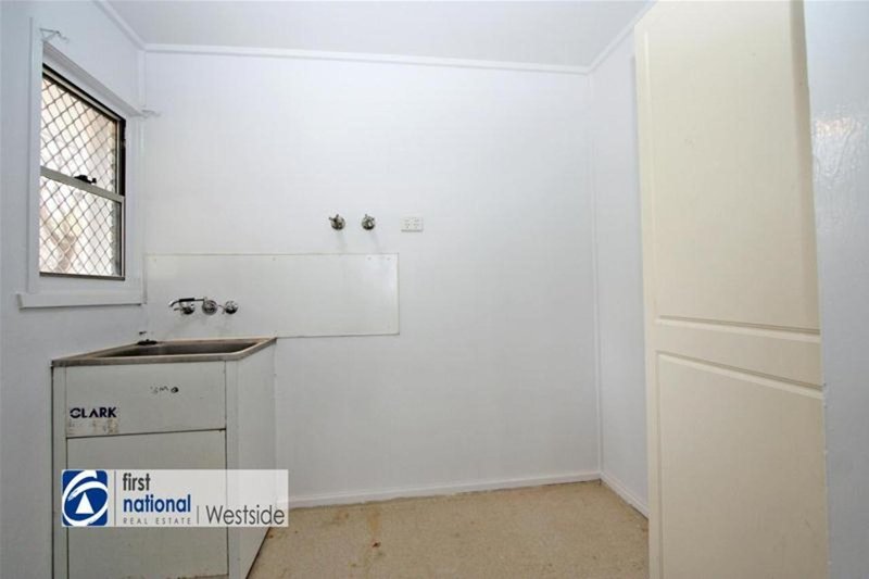 Photo - 49 Caldwell Street, Goodna QLD 4300 - Image 16