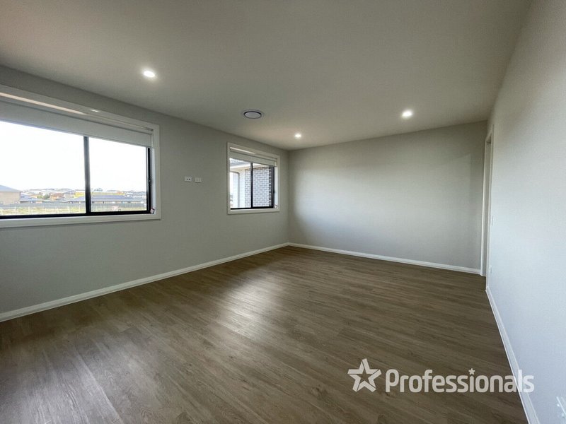 Photo - 49 Carney Crescent, Schofields NSW 2762 - Image 6