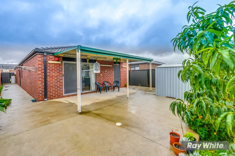 Photo - 49 Chantelle Parade, Tarneit VIC 3029 - Image 16