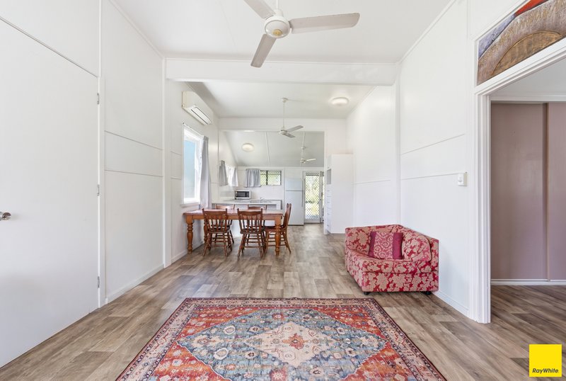 Photo - 49 Charles Street, Parramatta Park QLD 4870 - Image 6