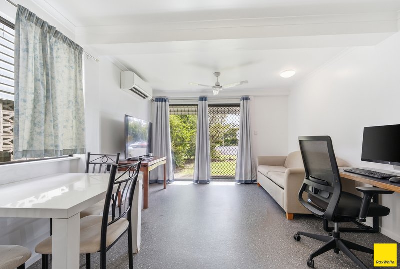 Photo - 49 Charles Street, Parramatta Park QLD 4870 - Image 17