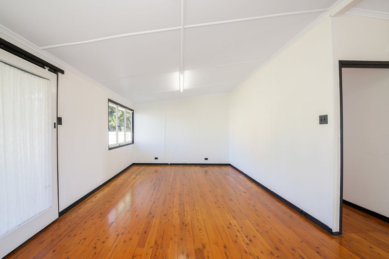 Photo - 49 Chingford Street, Chermside West QLD 4032 - Image 3